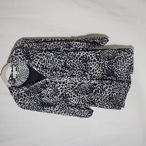 CHIC animal print blouse size M